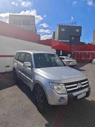 MITSUBISHI PAJERO FULL 3.2 HPE 4X4 16V TURBO INTERCOOLER DIESEL 4P AUTOMÁTICO
